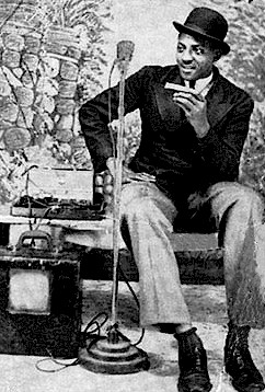 Sonnyboy Williamson II (Rice Miller) in the 1930s